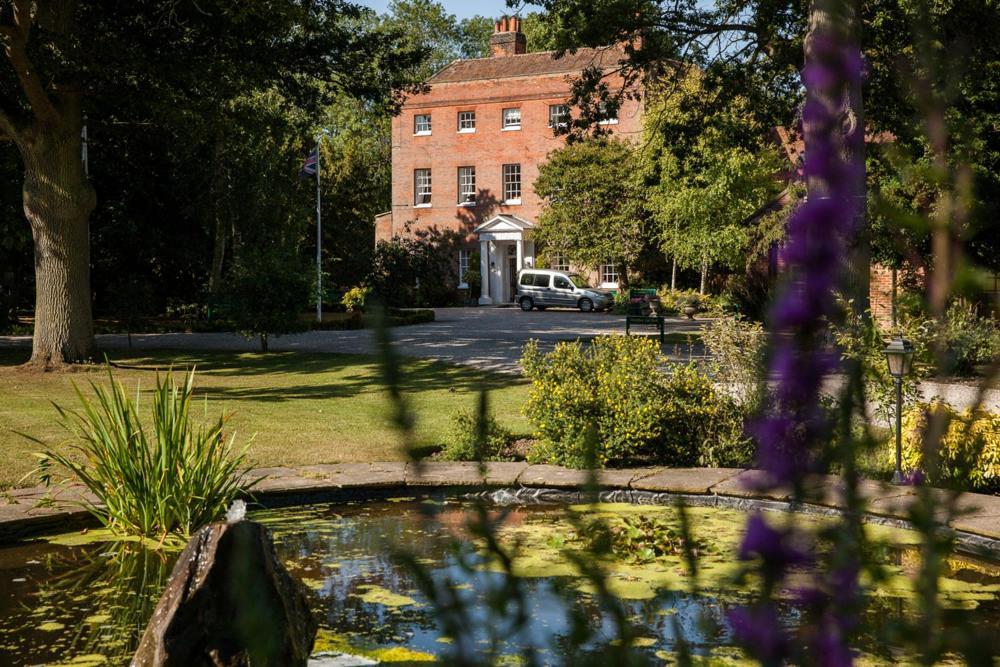 Гостьовий будинок Mulberry House Ongar Екстер'єр фото