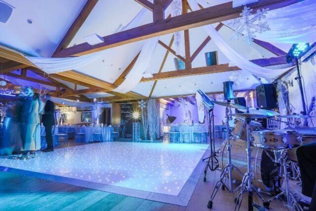Гостьовий будинок Mulberry House Ongar Екстер'єр фото