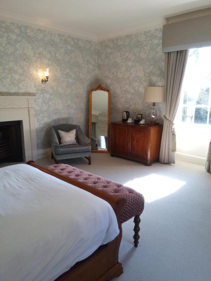 Гостьовий будинок Mulberry House Ongar Екстер'єр фото
