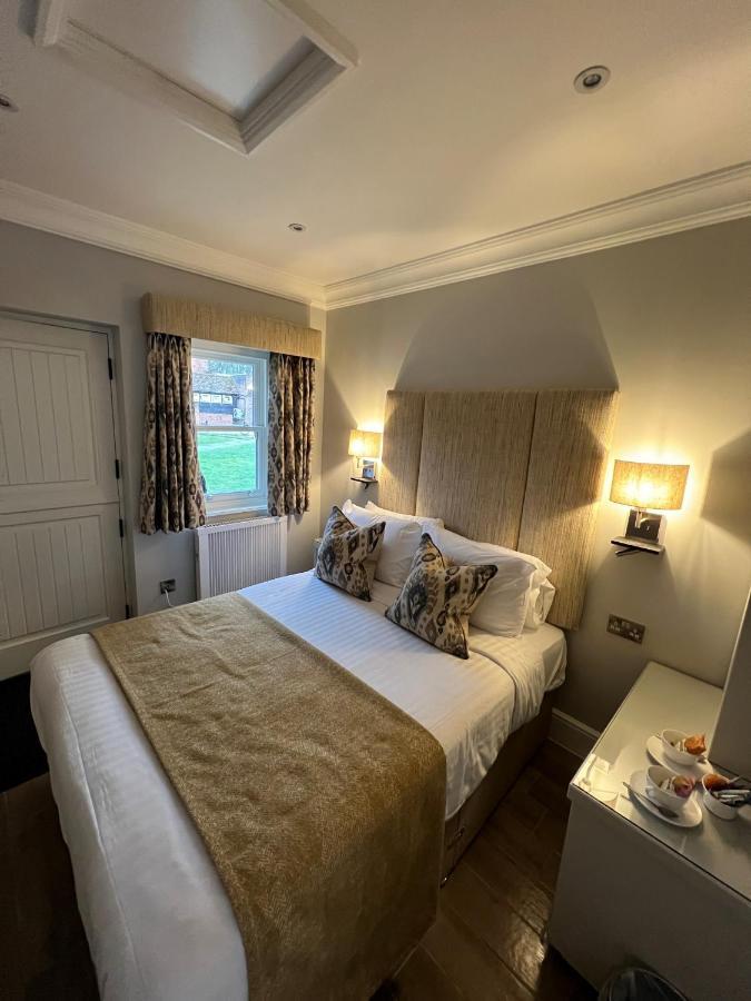 Гостьовий будинок Mulberry House Ongar Екстер'єр фото