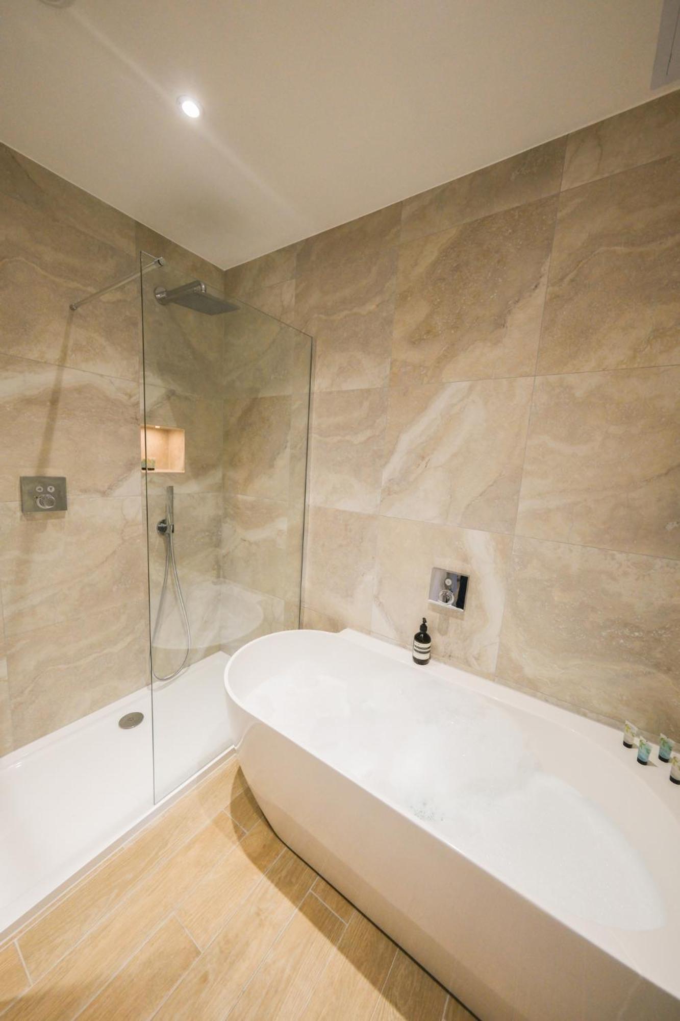 Гостьовий будинок Mulberry House Ongar Екстер'єр фото