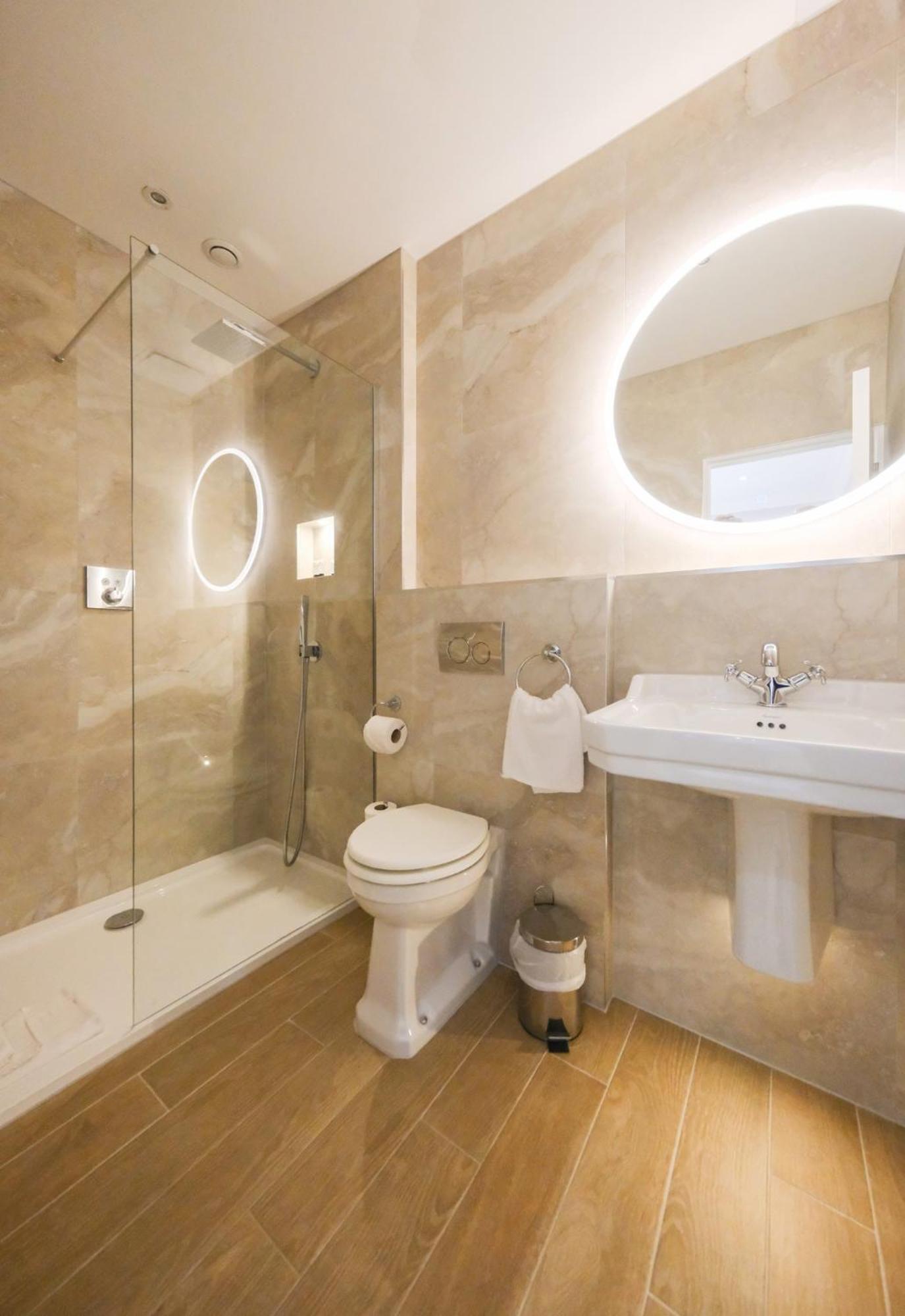 Гостьовий будинок Mulberry House Ongar Екстер'єр фото